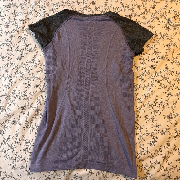 Lululemon Top - Picture 4 of 5
